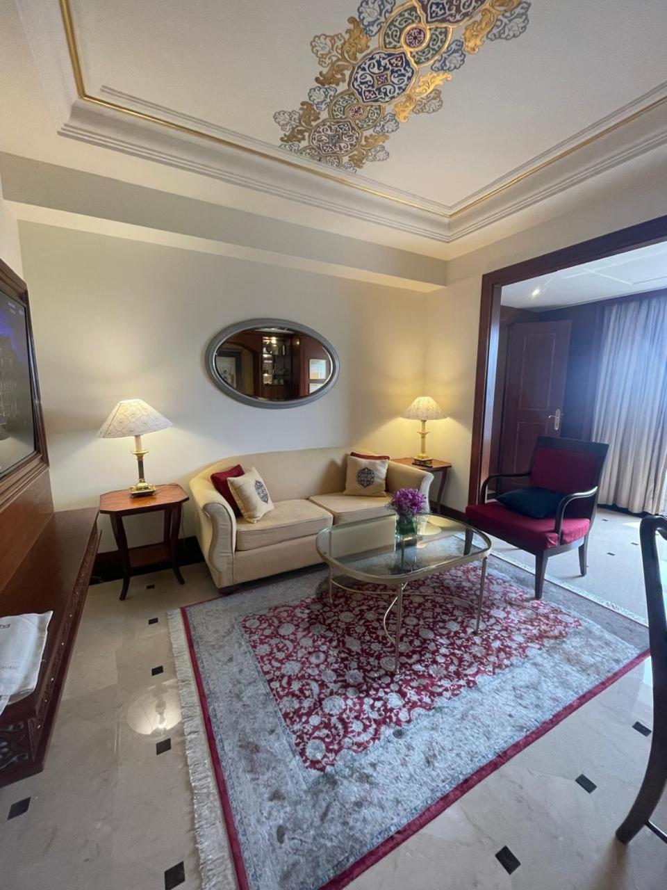 Itc Maurya, A Luxury Collection Hotel, New Delhi